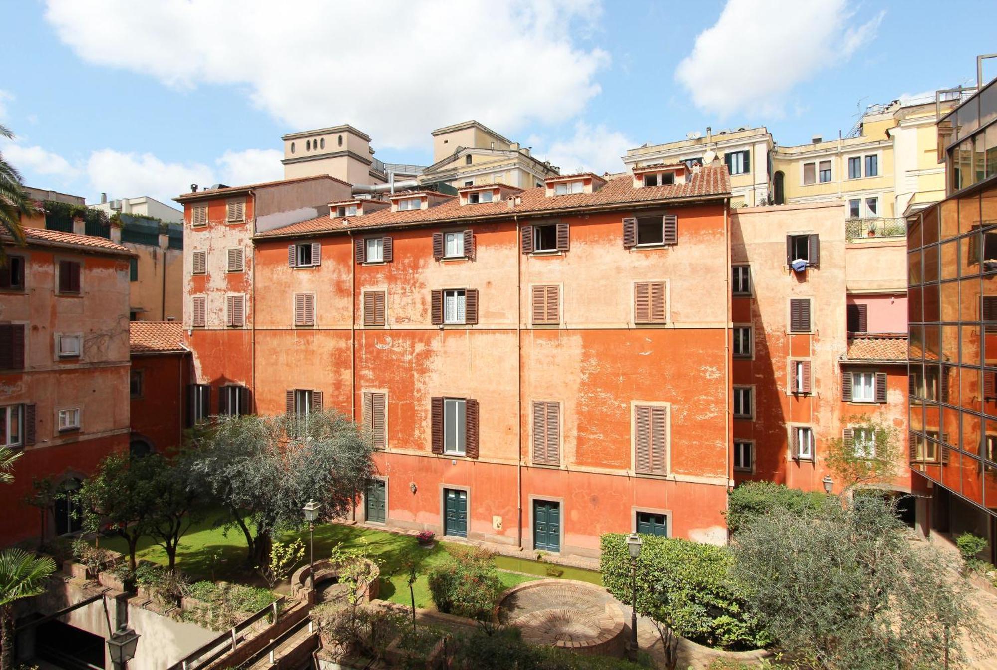 Giove In Trevi Apartment Rome Bagian luar foto